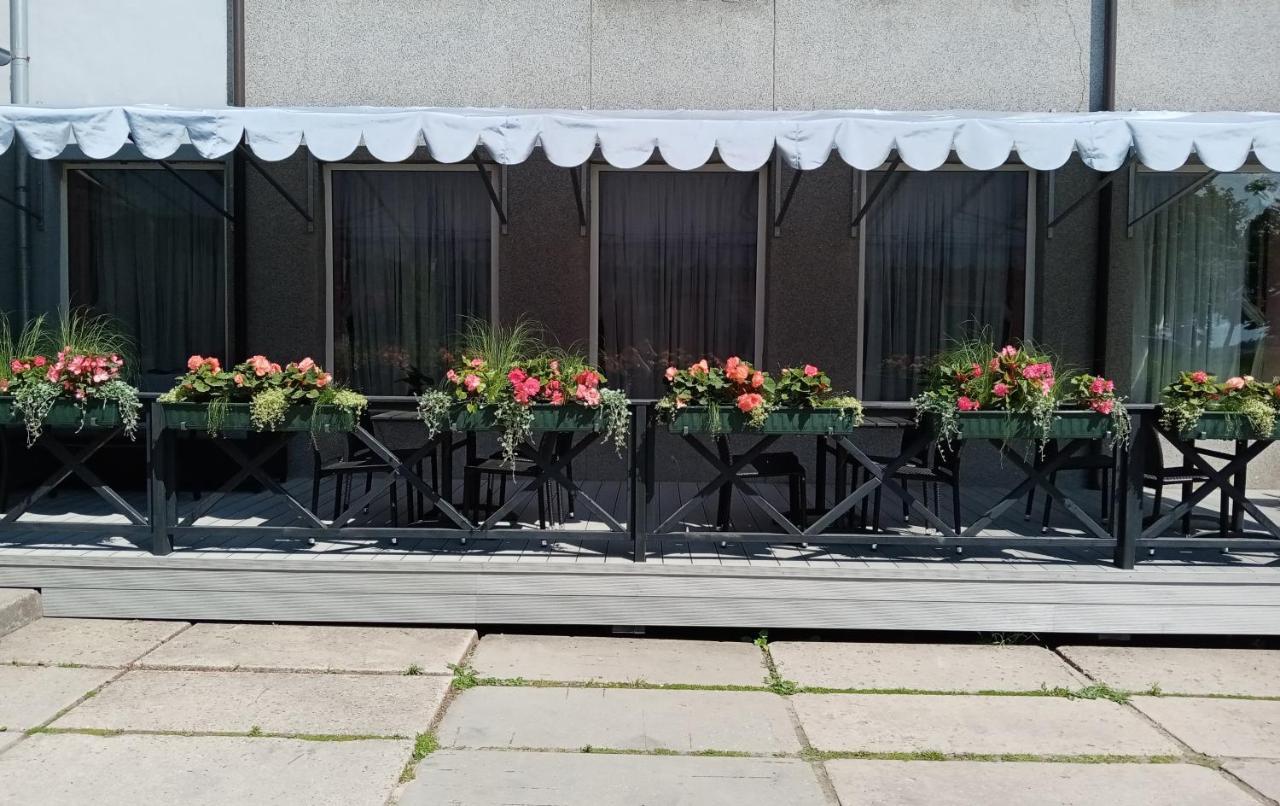 Gamma Hotel Līvāni Екстериор снимка